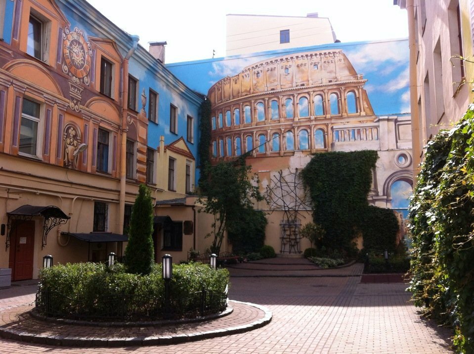 Картины под открытым небом. Почему Петербург – это столица уличного искусства?